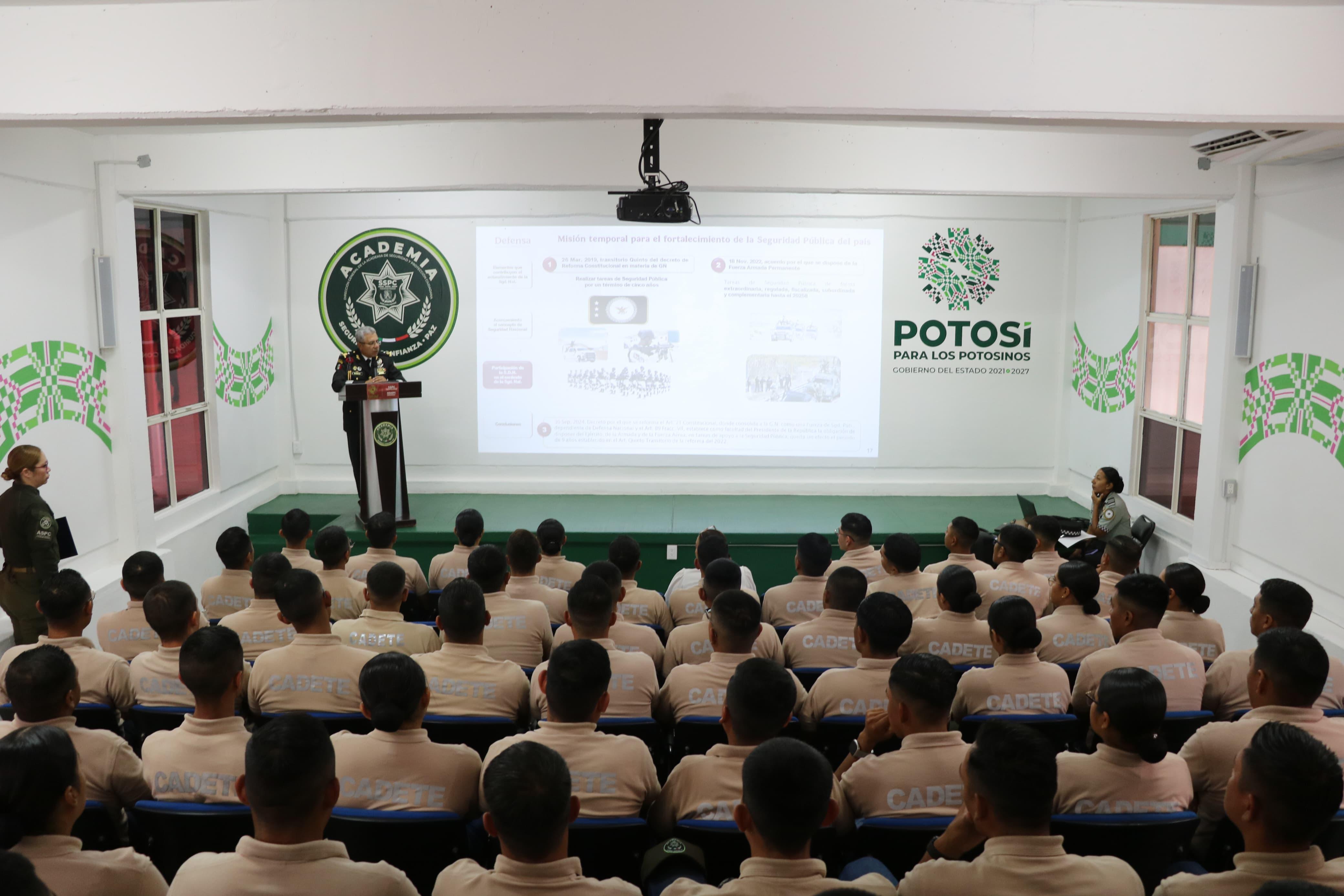 Cadetes de la Guardia Civil Estatal reciben formación en Seguridad Nacional