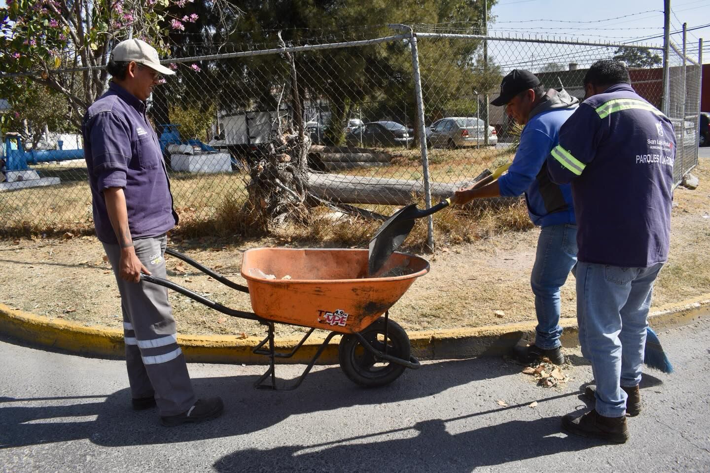 Gobierno capitalino continúa con el rescate de espacios públicos