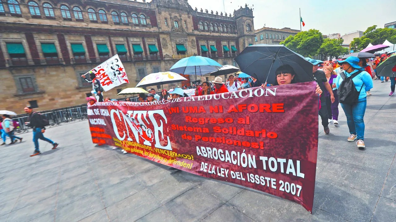 CNTE inicia paro nacional de 72 horas con movilizaciones y protestas en ...